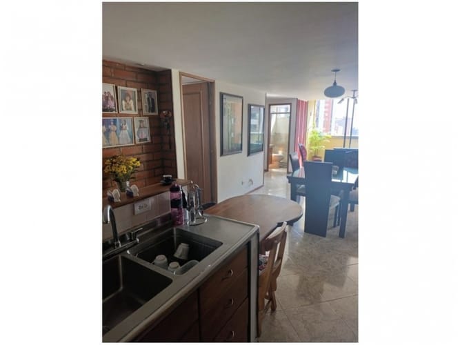 Apartamento de 3 alcobas en venta en San Joaquin, Sabaneta, 87 m² · foto 11 de 16