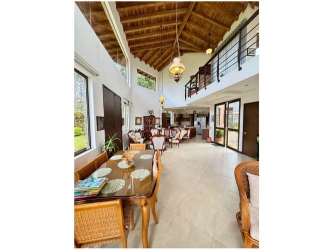 Casa de 3 alcobas en venta en El Retiro, 250 m² · foto 5 de 24