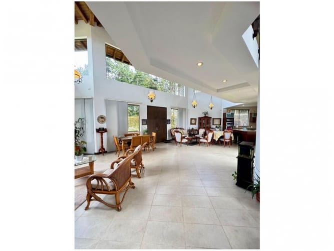 Casa de 3 alcobas en venta en El Retiro, 250 m² · foto 6 de 24