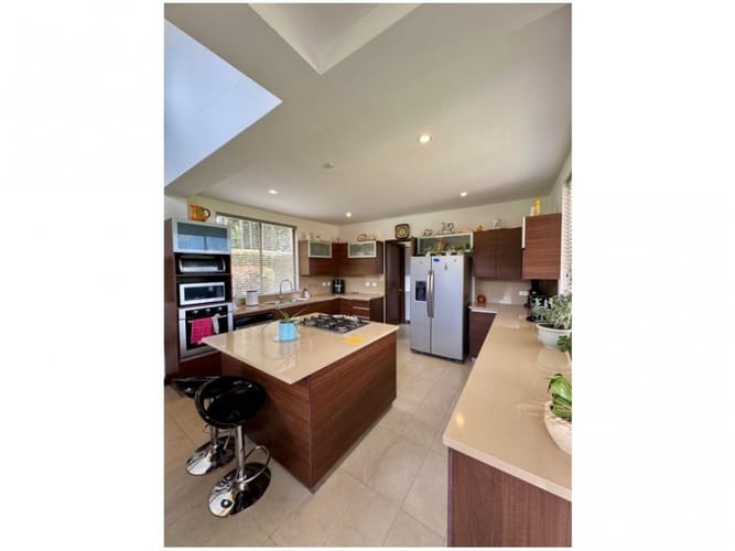 Casa de 3 alcobas en venta en El Retiro, 250 m² · foto 8 de 24