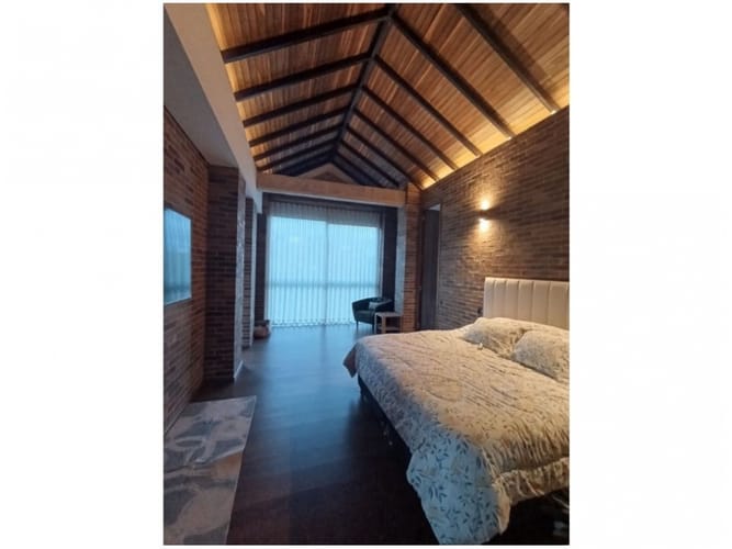 Casa de 5 alcobas en venta en La Pradera, Envigado, 450 m² · foto 4 de 16