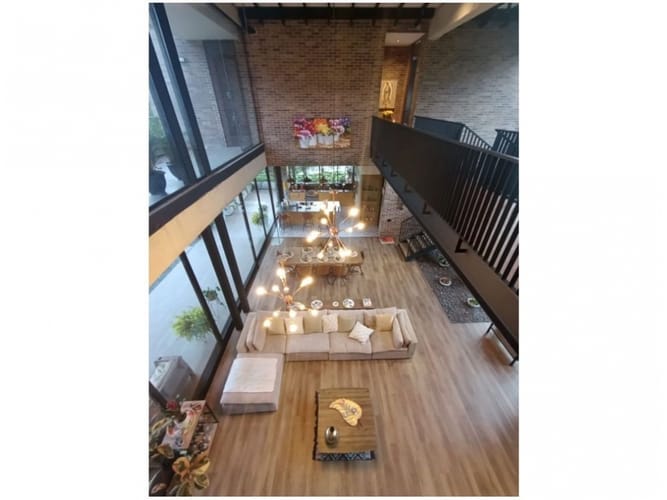 Casa de 5 alcobas en venta en La Pradera, Envigado, 450 m² · foto 5 de 16