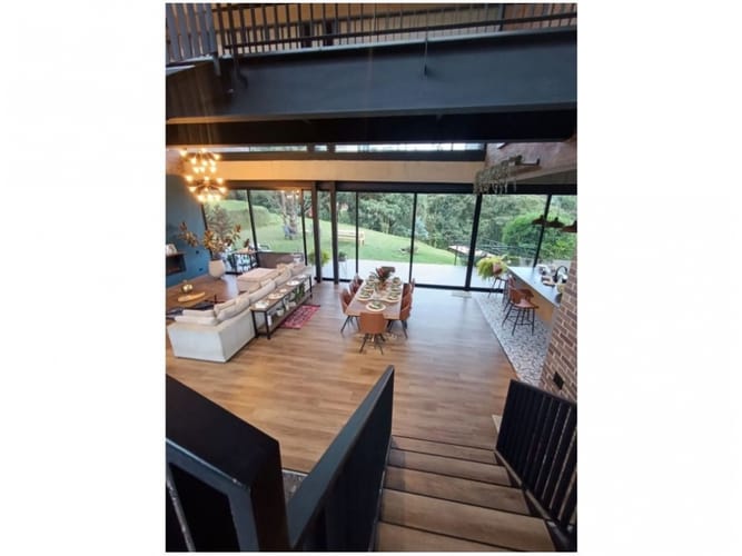 Casa de 5 alcobas en venta en La Pradera, Envigado, 450 m² · foto 7 de 16