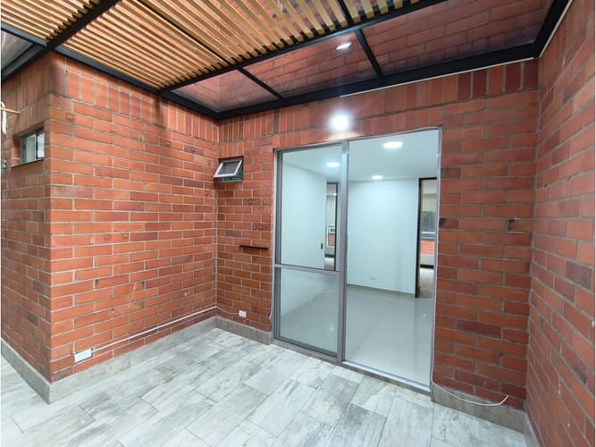 Apartamento de 3 alcobas en venta en Loma Del Chocho, Envigado, 134 m² · foto 9 de 24