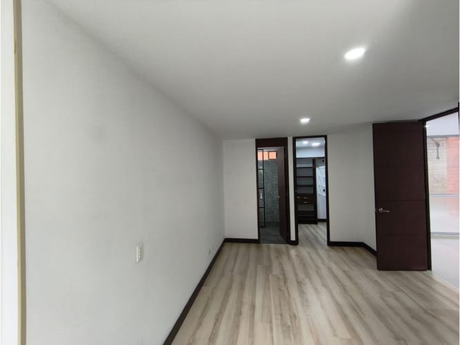 Apartamento de 3 alcobas en venta en Loma Del Chocho, Envigado, 134 m² · foto 15 de 24