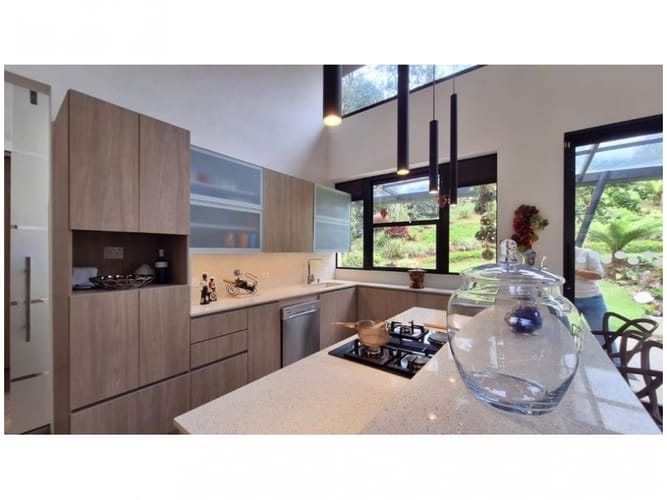 Casa de 3 alcobas en venta en Conjunto Residencial Isla Fuerta, Envigado, 1707 m² · foto 2 de 24