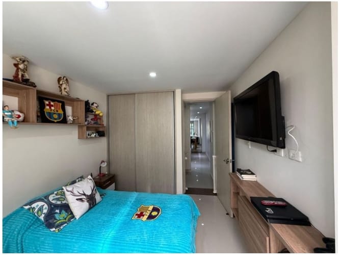 Apartamento de 2 alcobas en venta en Laureles, Medellín, 94 m² · foto 13 de 18