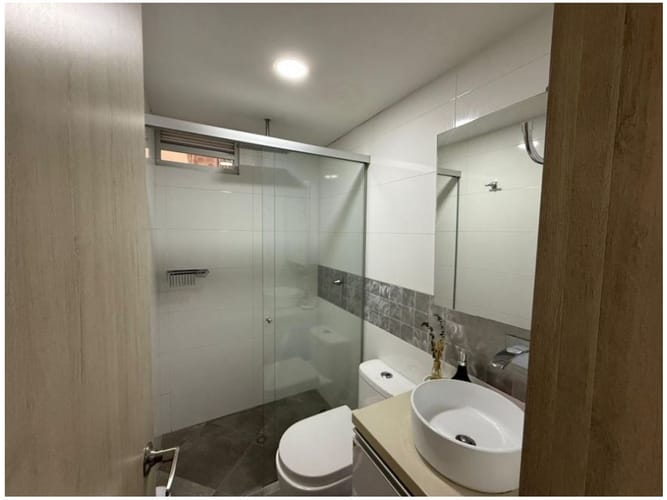 Apartamento de 2 alcobas en venta en Laureles, Medellín, 94 m² · foto 15 de 18