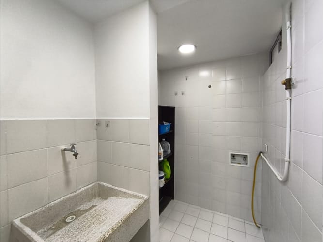 Apartamento de 3 alcobas en venta en Loma Del Chocho, Envigado, 134 m² · foto 18 de 24
