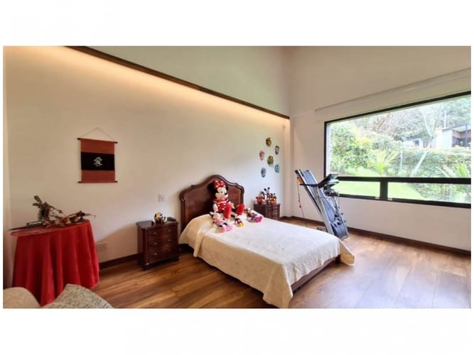 Casa de 3 alcobas en venta en Conjunto Residencial Isla Fuerta, Envigado, 1707 m² · foto 7 de 24