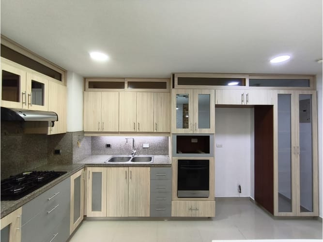Apartamento de 3 alcobas en venta en Loma Del Chocho, Envigado, 134 m² · foto 22 de 24