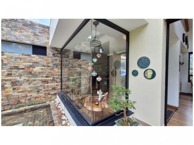 Casa de 3 alcobas en venta en Conjunto Residencial Isla Fuerta, Envigado, 1707 m² · foto 8 de 24