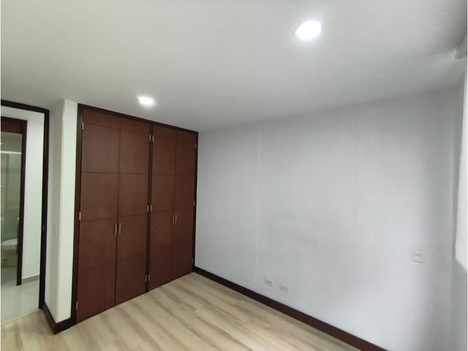 Apartamento de 3 alcobas en venta en Loma Del Chocho, Envigado, 134 m² · foto 24 de 24