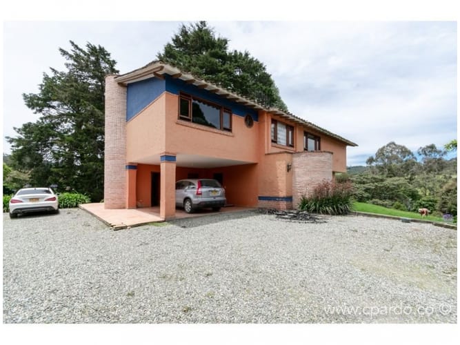 Casa de 4 alcobas en venta en Las Palmas, Envigado, 450 m² · foto 19 de 21