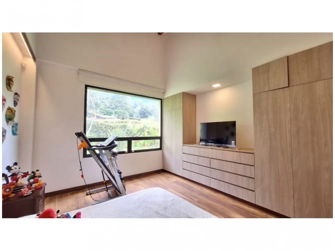 Casa de 3 alcobas en venta en Conjunto Residencial Isla Fuerta, Envigado, 1707 m² · foto 23 de 24