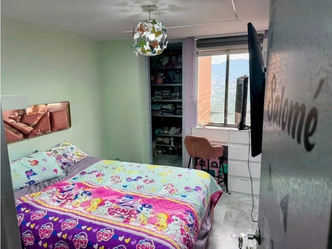 Apartamento de 2 alcobas en venta en El Poblado, Medellín, 101 m² · foto 12 de 17