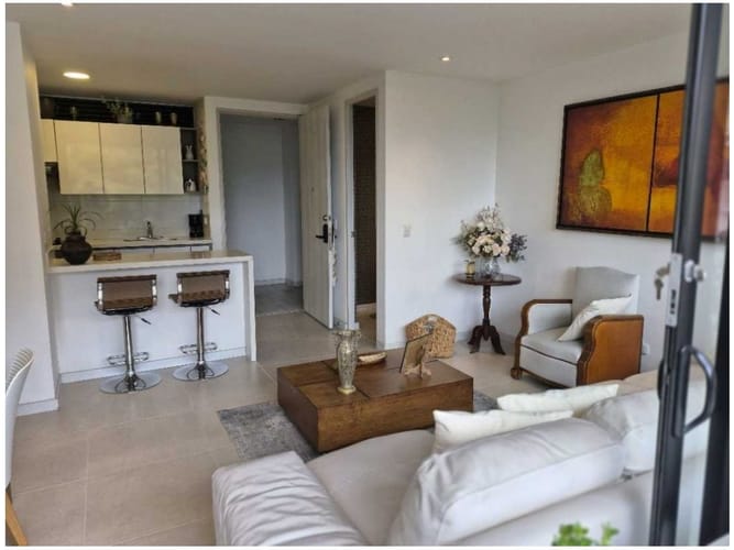 Apartamento de 2 alcobas en venta en El Poblado, Medellín, 88 m² · foto 2 de 24