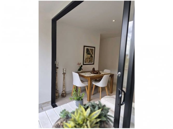 Apartamento de 2 alcobas en venta en El Poblado, Medellín, 88 m² · foto 9 de 24
