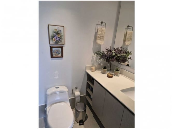 Apartamento de 2 alcobas en venta en El Poblado, Medellín, 88 m² · foto 13 de 24