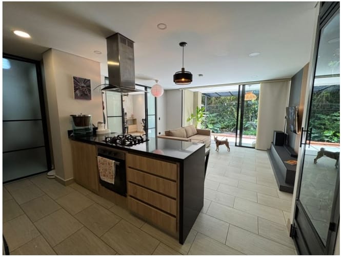 Apartamento de 2 alcobas en venta en Santa Elena, El Retiro, 133 m² · foto 3 de 23