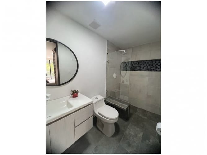 Casa de 4 alcobas en venta en Aves Maria, Sabaneta, 436 m² · foto 19 de 24