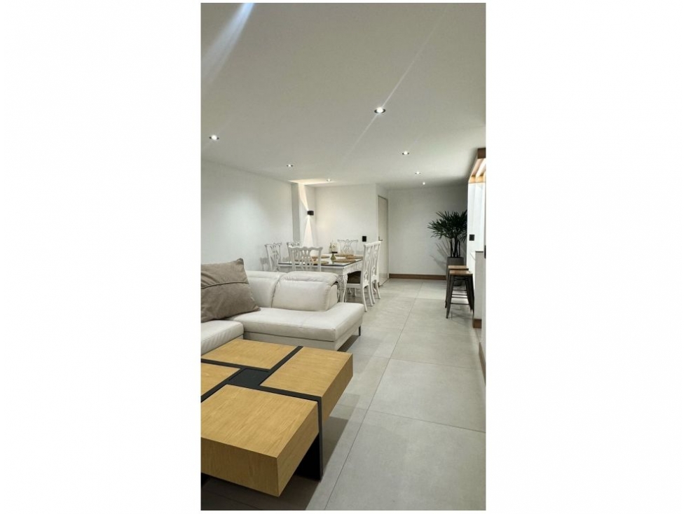 Apartamento en venta en Los Balsos, Medellín · foto 3 de 19