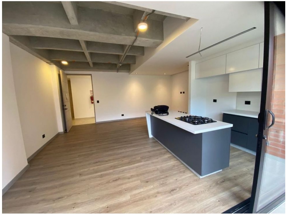 Apartamento en venta en La Abadia, Medellín · foto 3 de 18