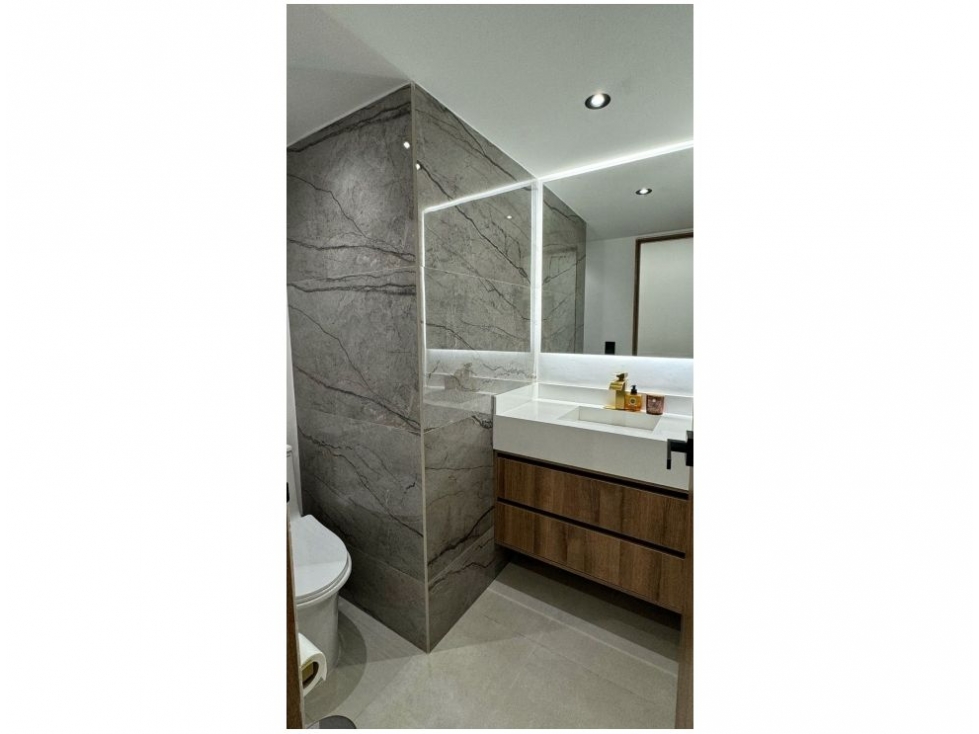 Apartamento en venta en Los Balsos, Medellín · foto 12 de 19