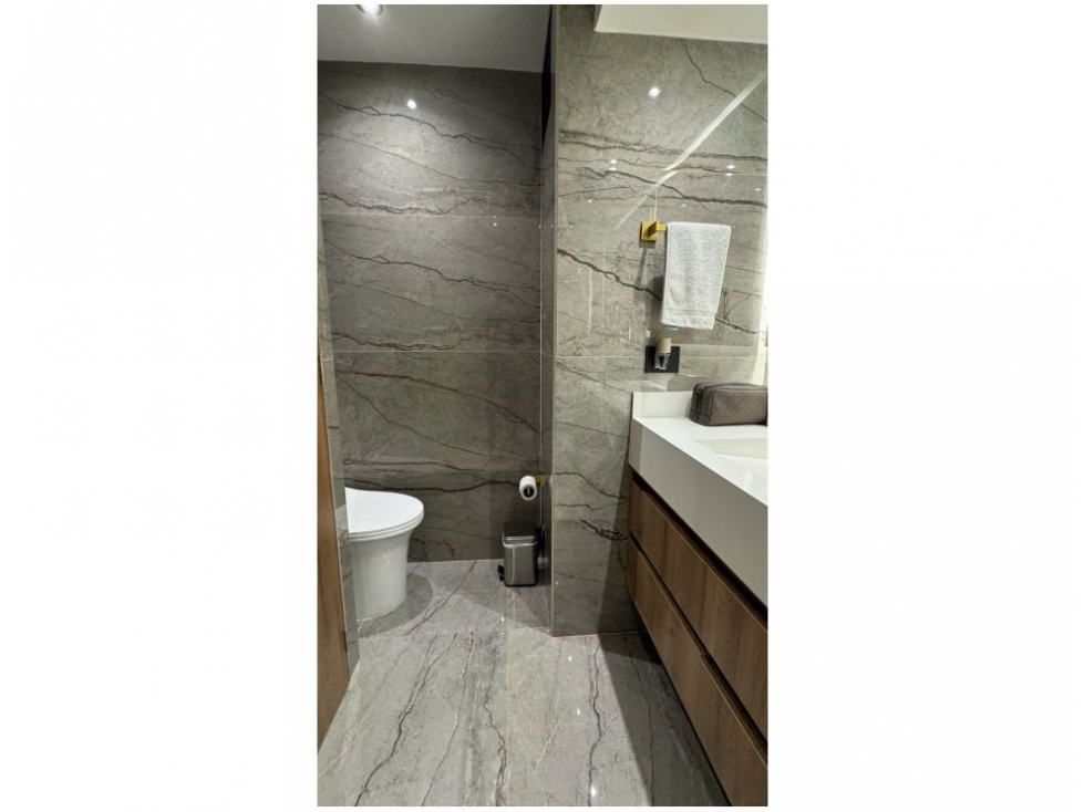 Apartamento en venta en Los Balsos, Medellín · foto 17 de 19