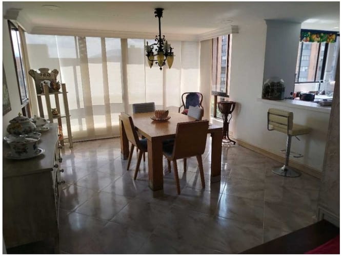 Apartamento de 4 alcobas en venta en El Poblado, Medellín, 271 m² · foto 6 de 24