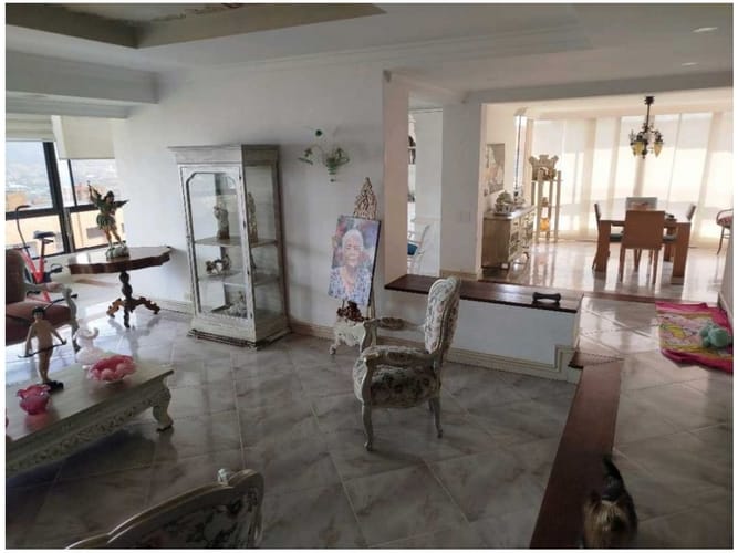 Apartamento de 4 alcobas en venta en El Poblado, Medellín, 271 m² · foto 9 de 24