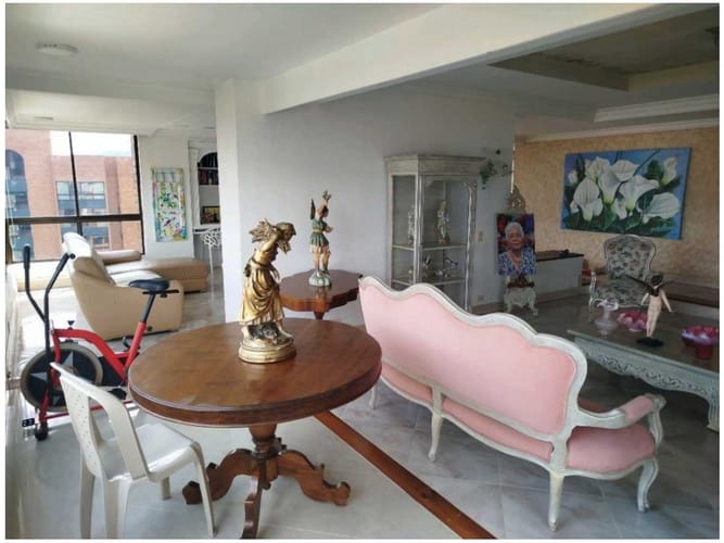 Apartamento de 4 alcobas en venta en El Poblado, Medellín, 271 m² · foto 10 de 24