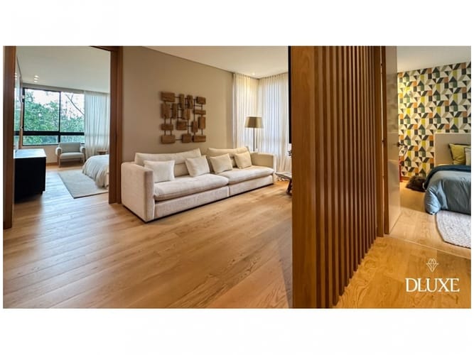 Apartamento de 4 alcobas en venta en El Tesoro, Medellín, 303 m² · foto 8 de 12