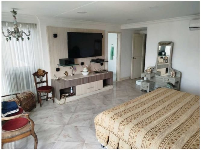 Apartamento de 4 alcobas en venta en El Poblado, Medellín, 271 m² · foto 21 de 24