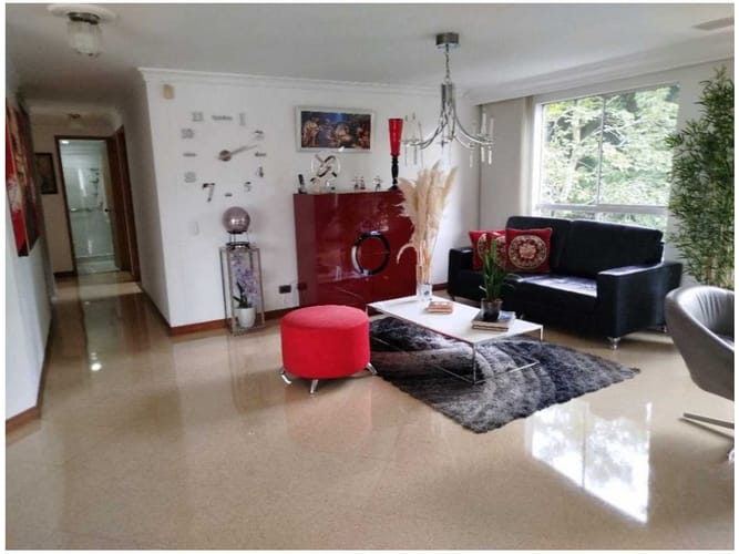 Apartamento de 3 alcobas en venta en El Poblado, Medellín, 135 m² · foto 1 de 24
