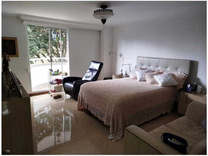 Apartamento de 3 alcobas en venta en El Poblado, Medellín, 135 m² · foto 14 de 24