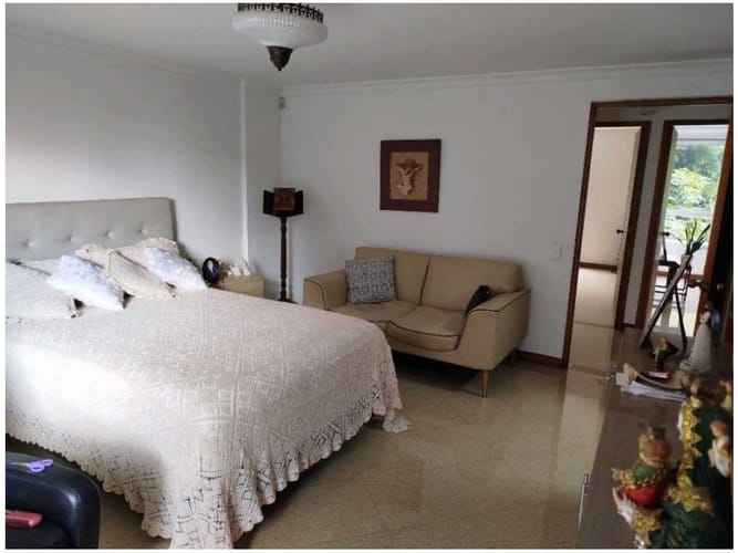 Apartamento de 3 alcobas en venta en El Poblado, Medellín, 135 m² · foto 15 de 24