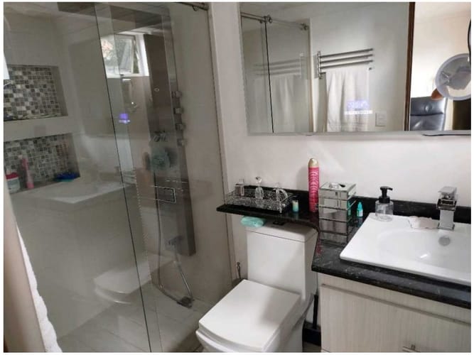 Apartamento de 3 alcobas en venta en El Poblado, Medellín, 135 m² · foto 17 de 24
