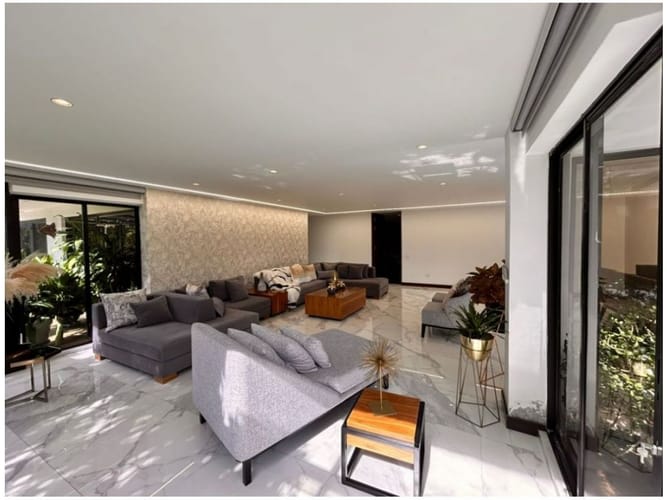 Apartamento de 4 alcobas en venta en El Poblado, Medellín, 360 m² · foto 11 de 24