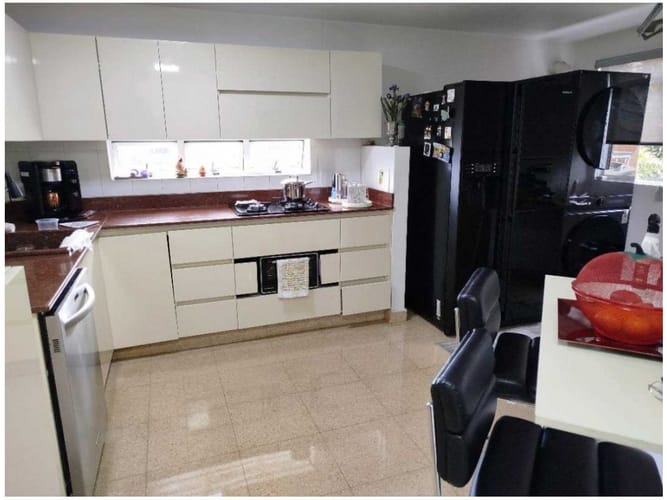 Apartamento de 3 alcobas en venta en El Poblado, Medellín, 135 m² · foto 20 de 24