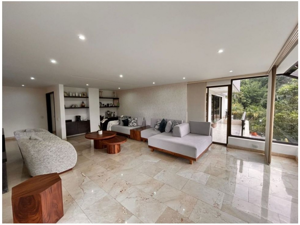 Apartamento en venta en El Poblado, Medellín · foto 5 de 24