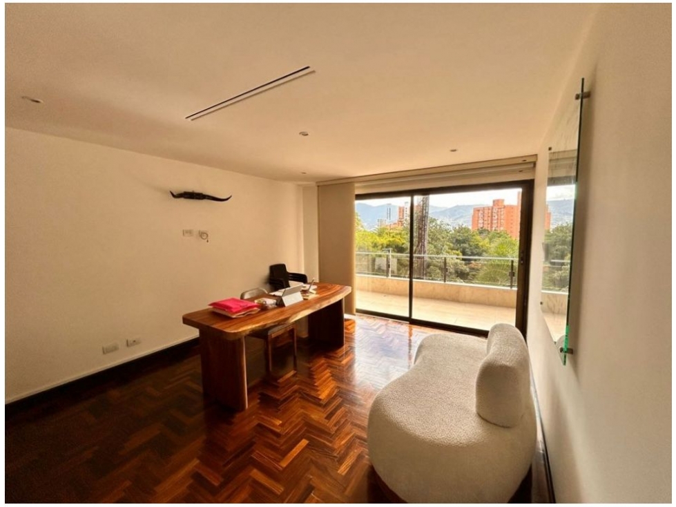 Apartamento en venta en El Poblado, Medellín · foto 9 de 24