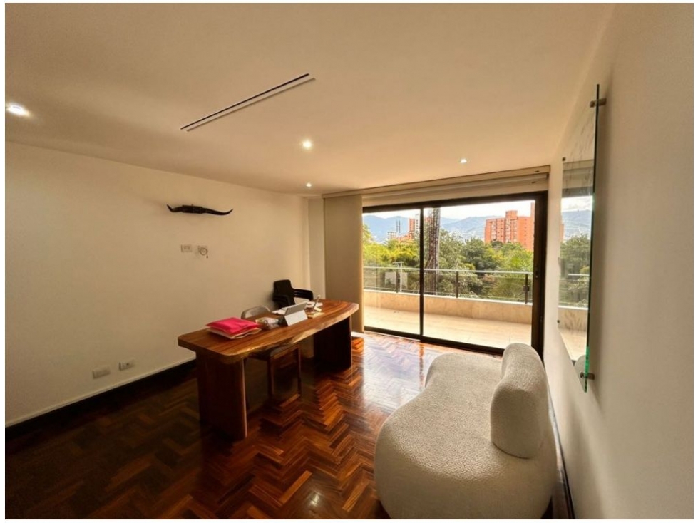 Apartamento en venta en El Poblado, Medellín · foto 10 de 24