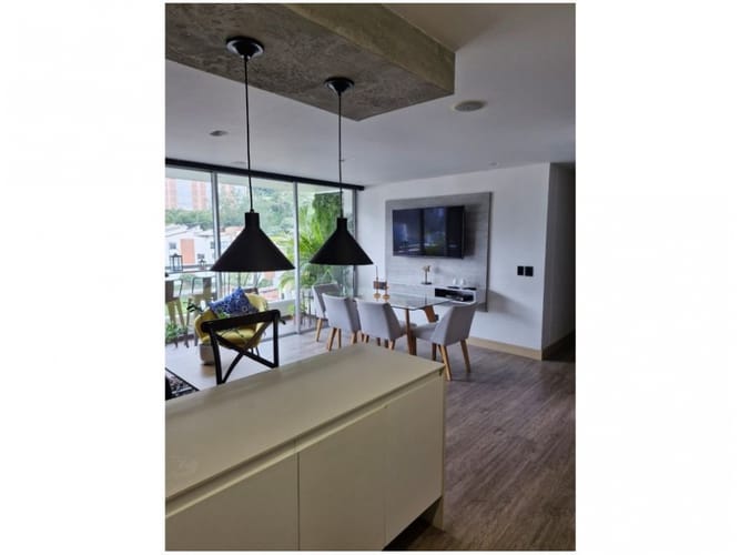 Apartamento de 2 alcobas en venta en Los Cerros - El Vergel, Medellín, 68 m² · foto 3 de 16