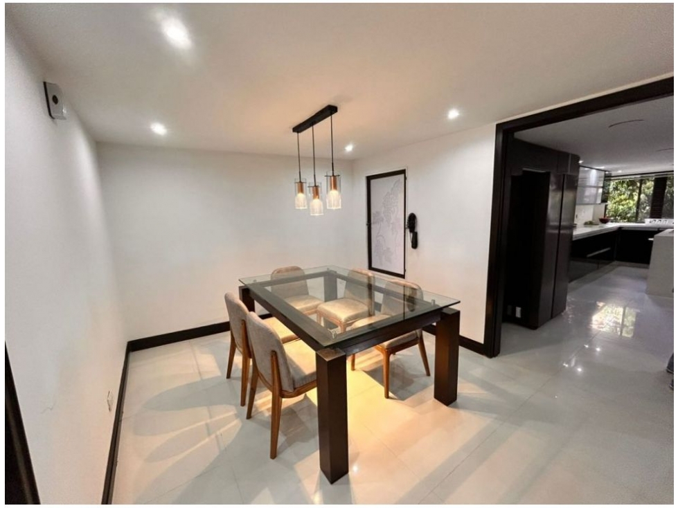 Apartamento en venta en El Poblado, Medellín · foto 22 de 24