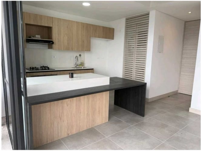 Apartamento de 1 alcoba en venta en Los Naranjos, Medellín, 65 m² · foto 6 de 17