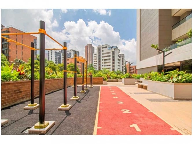 Apartamento de 1 alcoba en venta en Los Naranjos, Medellín, 65 m² · foto 13 de 17