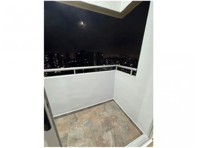 Apartamento de 3 alcobas en venta en Calasanz, Medellín, 170 m² · foto 17 de 17