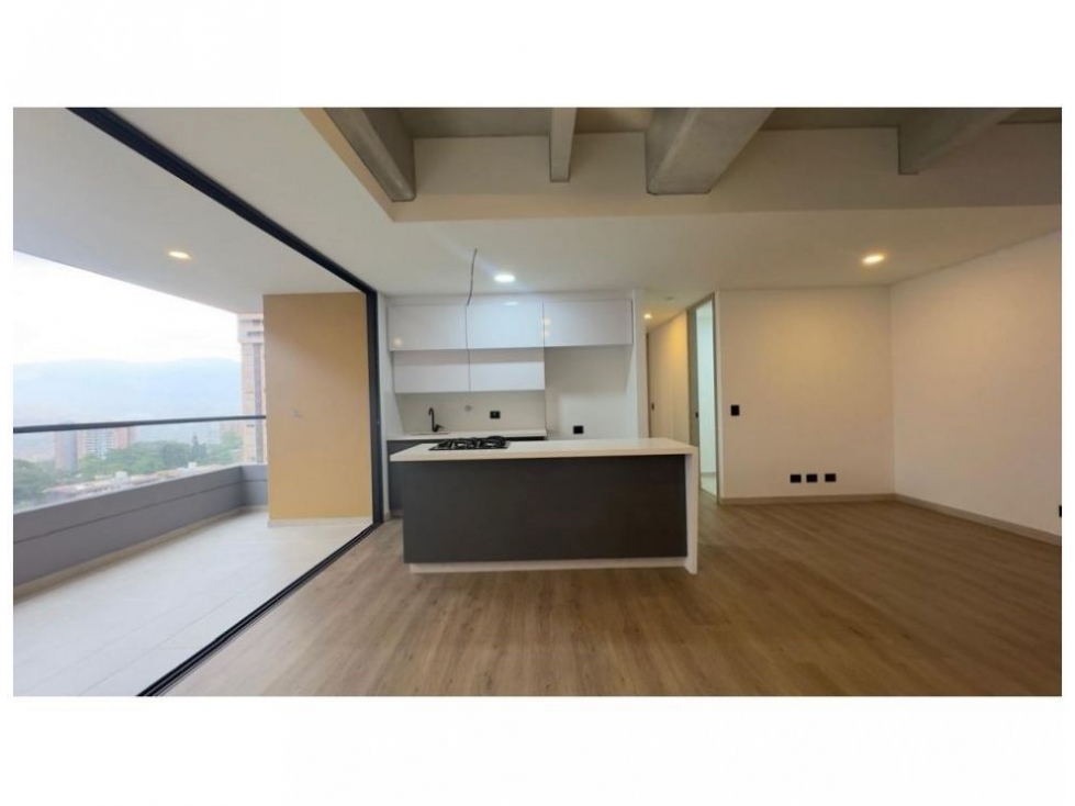 Apartamento en venta en Loma Del Esmeraldal, Envigado · foto 2 de 15
