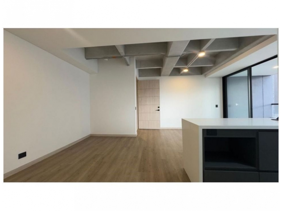 Apartamento en venta en Loma Del Esmeraldal, Envigado · foto 4 de 15